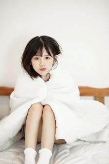 脱女学生小内内摸出水的视频